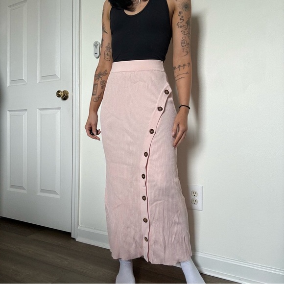 Significant Other Pink Ribbed Button Maxi Skirt US 4 - Picture 1 of 4